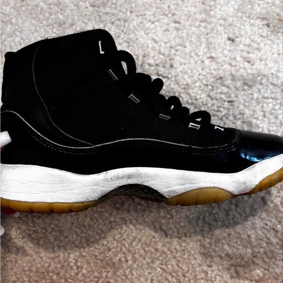 Air Jordan 11’s Jubilee 25th Anniversary - Picture 3 of 4